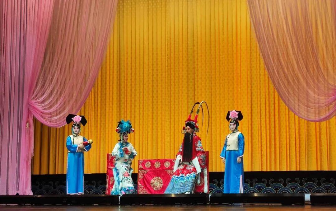 京剧《四郎探母》亮相海安大剧院