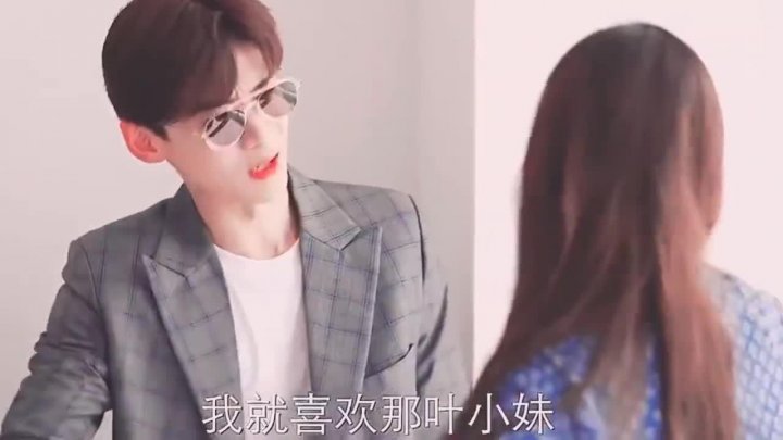 0?fmt=jpg&size=33&h=405&w=720&ppv=1