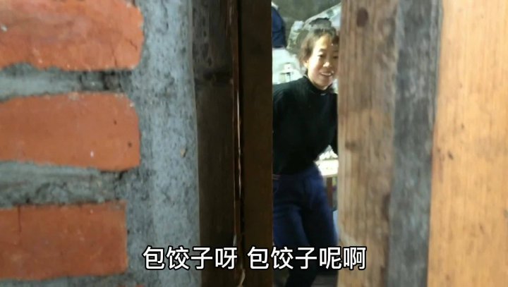 0?fmt=jpg&size=40&h=407&w=720&ppv=1