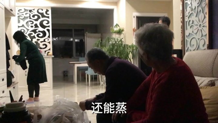 0?fmt=jpg&size=51&h=407&w=720&ppv=1