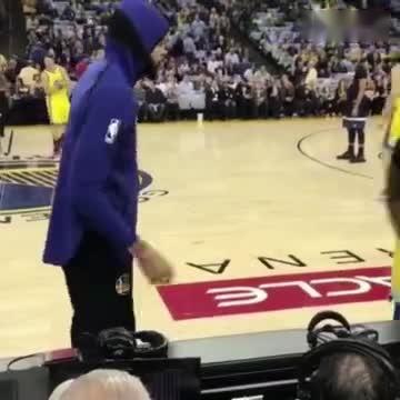 布朗尼2026个人专属“B”字Logo官宣，除了乔丹科比詹姆斯，这些球星小头像补丁到底什么来头