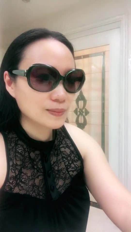 如何戴墨镜，如何戴墨镜鼻子不留印