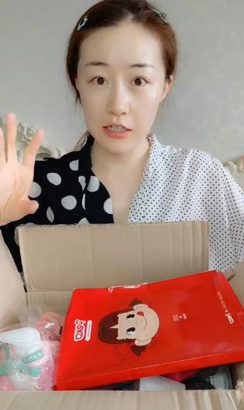 刚新买的美瞳怎么使用，