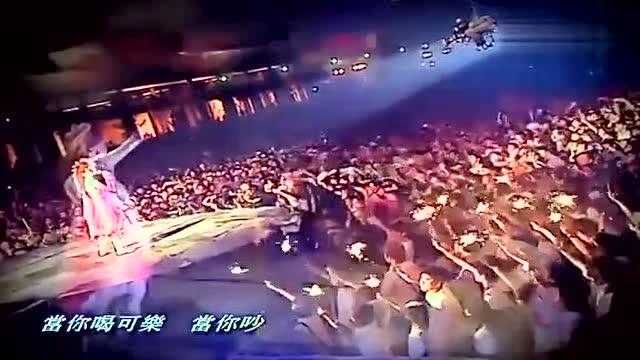 绿茵之上的声浪，世界杯歌曲的全场大合唱现象解析