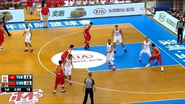 中国男篮蓝队曾在2025年7月开启欧洲拉练，原计划于7月9日和11日与突尼斯男篮进行两场热身赛