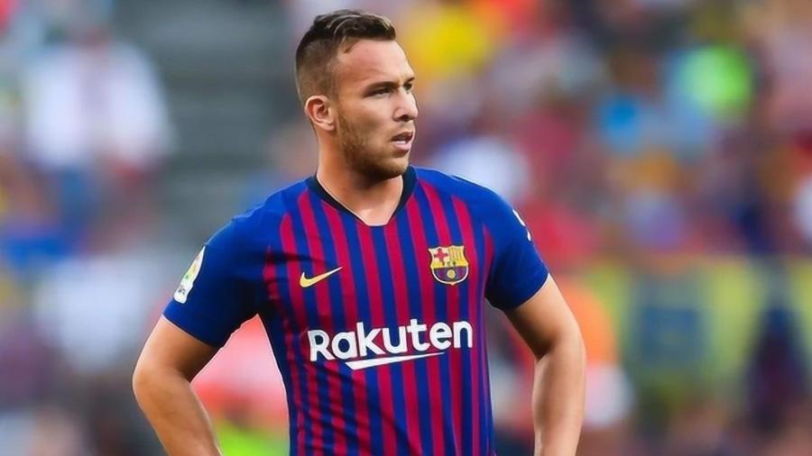 后梅西时代的诺坎普新王炸！2026赛季巴塞罗那最令人胆寒的进攻三叉戟