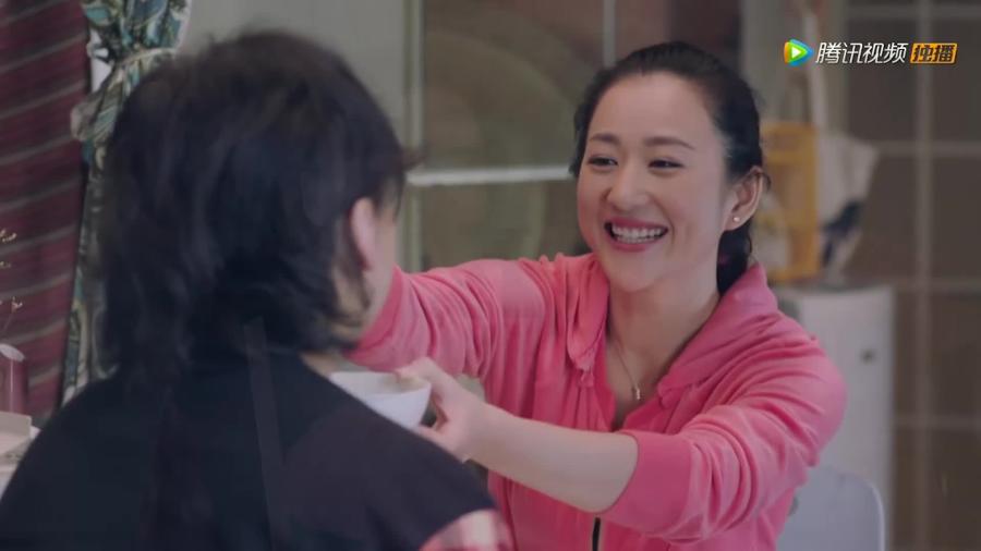 梦境迷雾，解析梦见自己小老婆的妈妈和大爸来了的深层含义