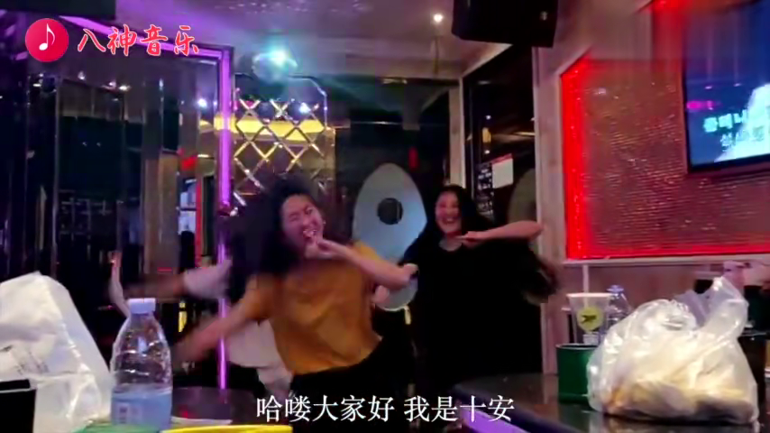 想打造让人一进门就忍不住拍照打卡的KTV空间吗