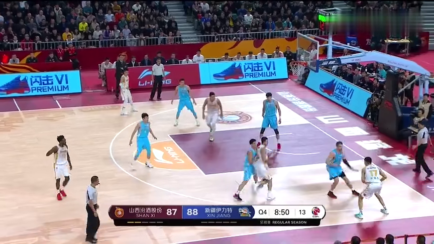 CBA新疆98-92复仇四川：亚当斯45分独木桥