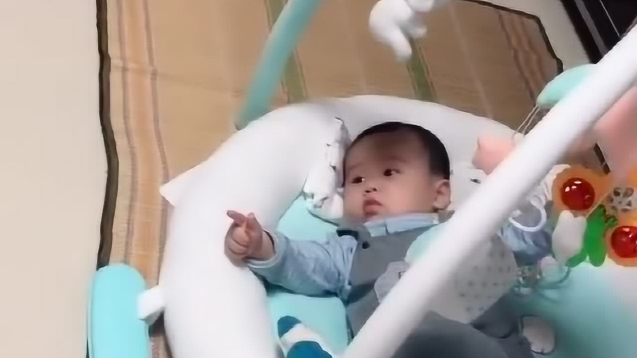 宝贝儿,咱家没有矿,你别这个手势,咱要低调点