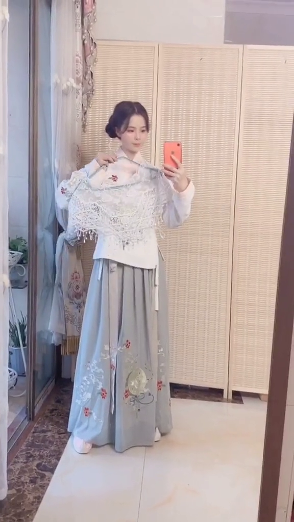 汉服日常穿搭夏季裙子，汉服日常穿搭夏季裙子图片