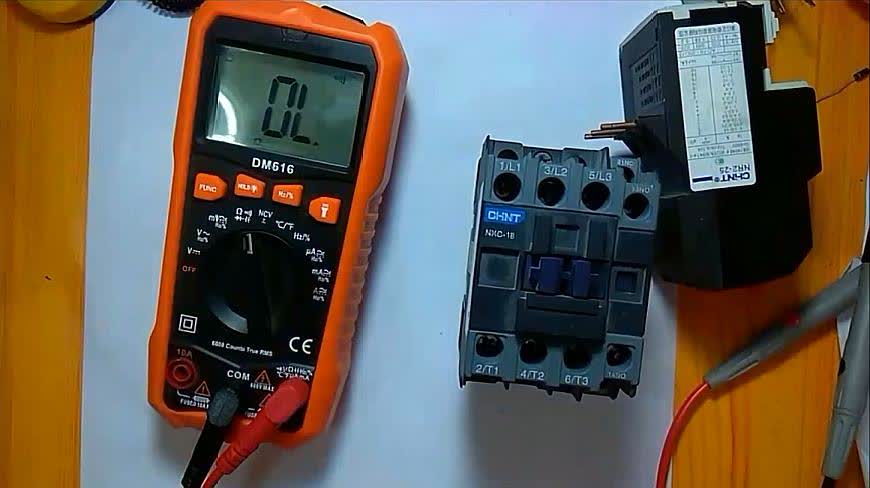 万用表量程选择实操指南：从入门判断到精准测量，适配家电维修、汽车电子、工业控制全场景