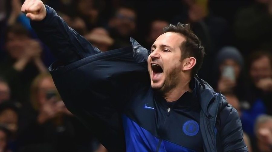 从“定位球教练”到六年长约：安德鲁斯和他与球迷的那点事儿