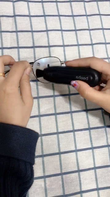 眼镜盒怎么刷干净，眼镜盒怎么刷干净视频