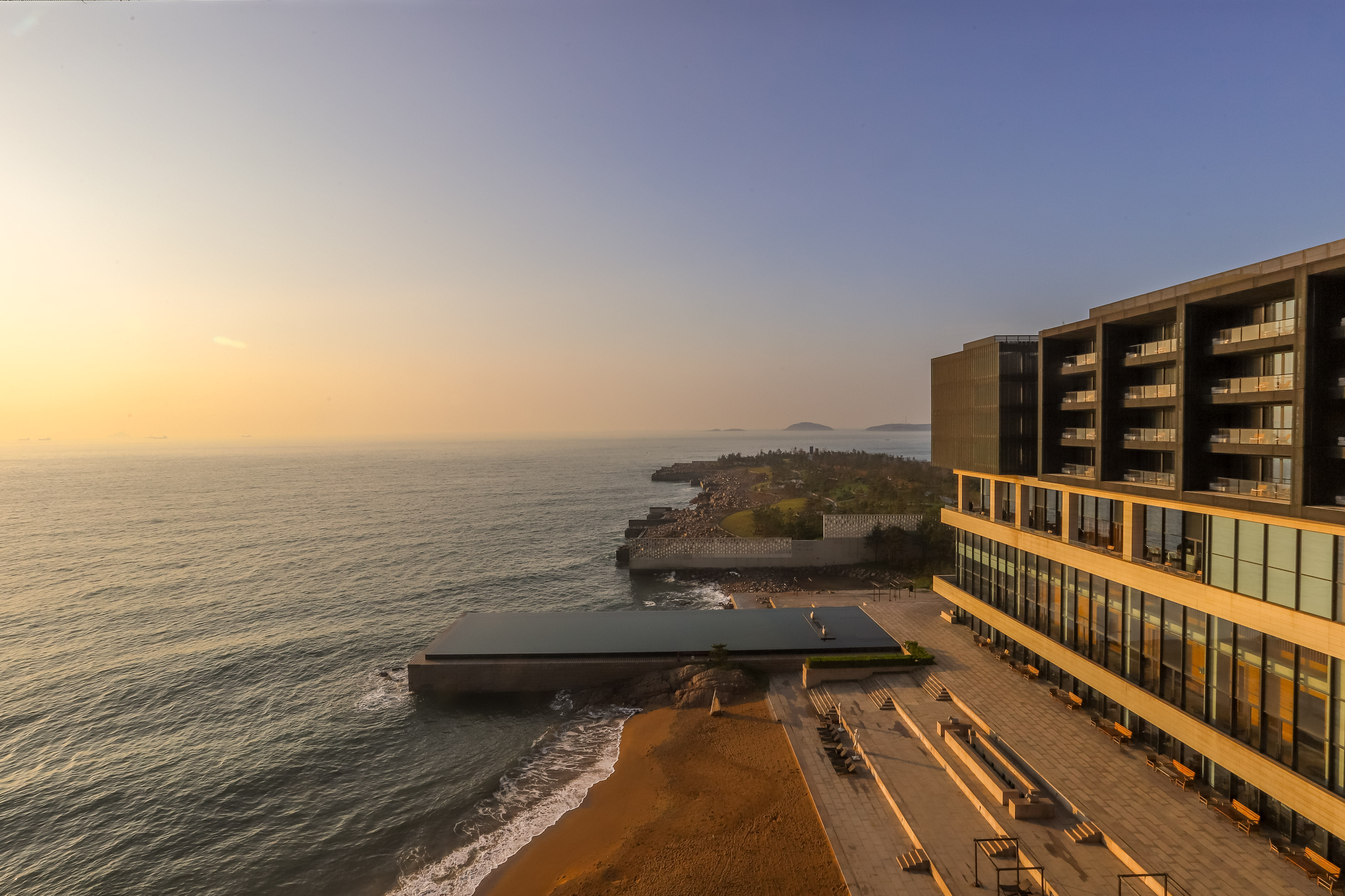 躺在浴缸里看大海,听着涛声浪鸣入睡,青岛涵碧楼探店分享