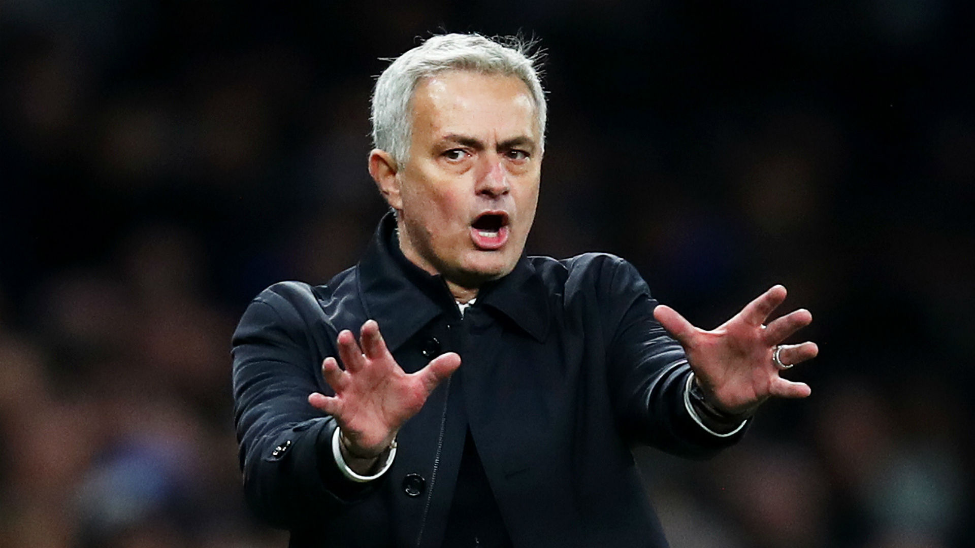 穆里尼奥下半场我们踢疯了孙兴慜表现很好但是凯恩掌握了命脉