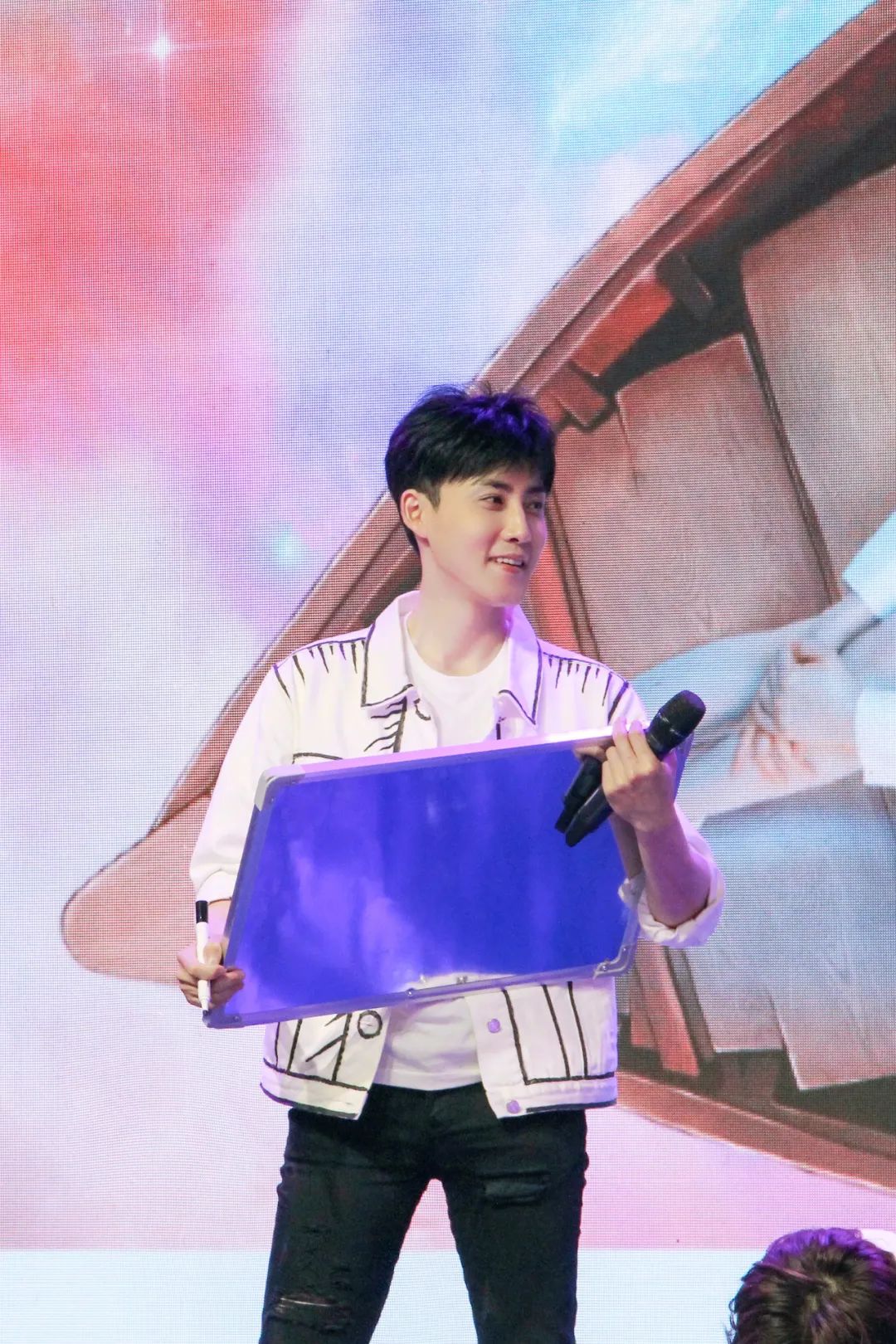 《追星星的人》举办全国媒体见面会,活力观星团上演绝技大pk爆笑全场