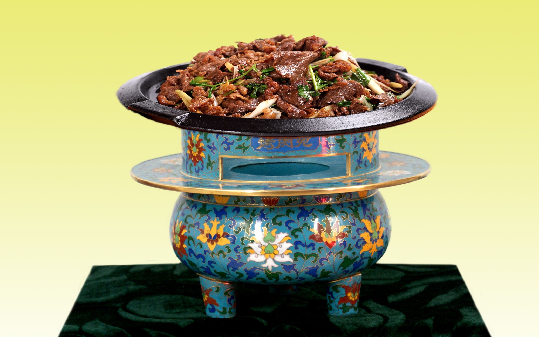 一店一牛菜│烤肉宛烤牛肉:做法很讲究,吃法分"文武"