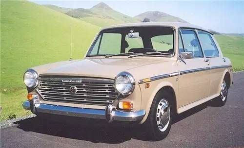 玩复古长城汽车是认真的,但未来销量,魏老板考虑过吗?