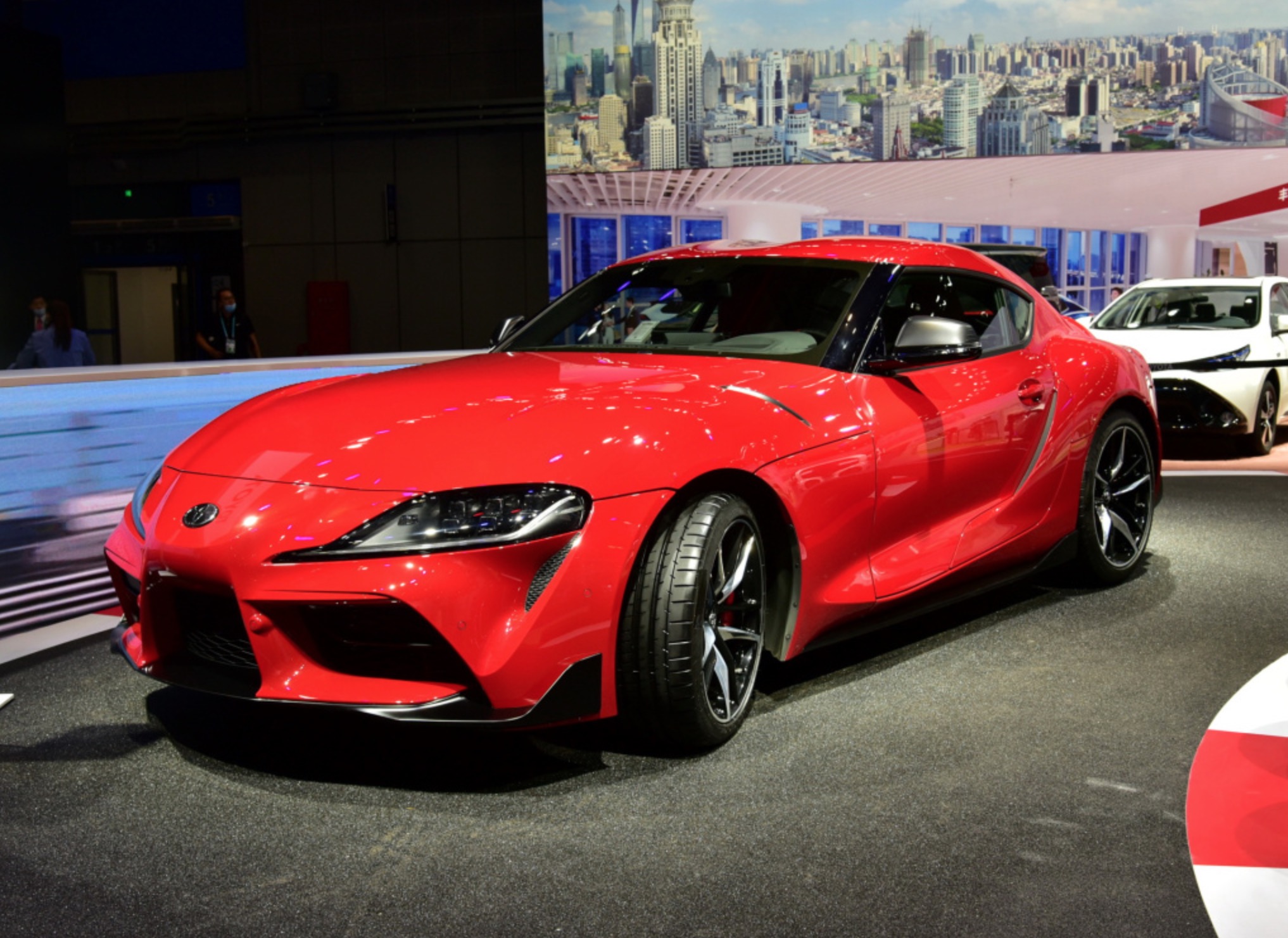 丰田牛魔王来了,配3.0t直六发动机,3.9s破百,初期配额仅300台