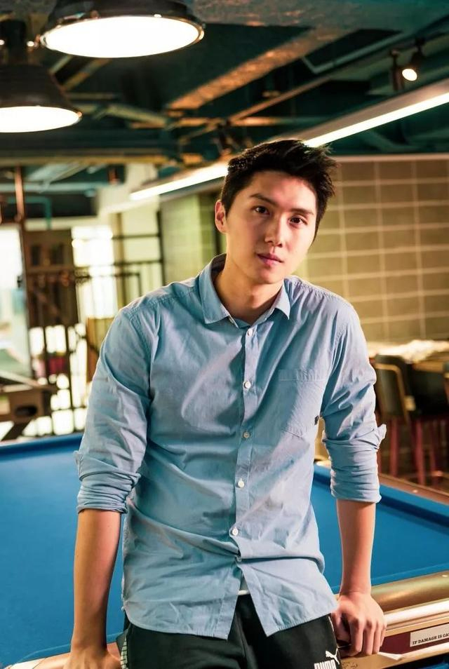 王浩信冷眼旁观不愿出手提携,亲弟王玮彤心灰转投viutv谋发展