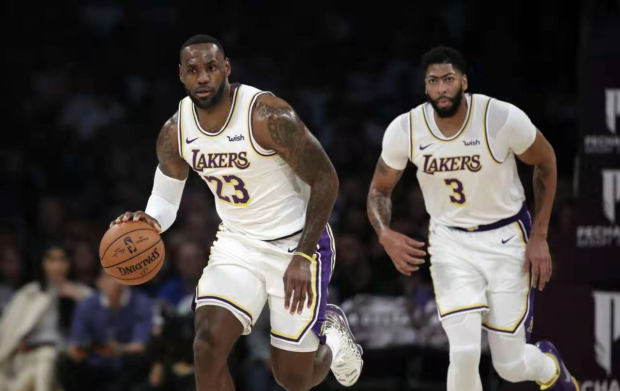 巴克利:我保证,湖人会狠狠地教训掘金