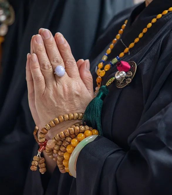 如何劝导父母亲友信佛?