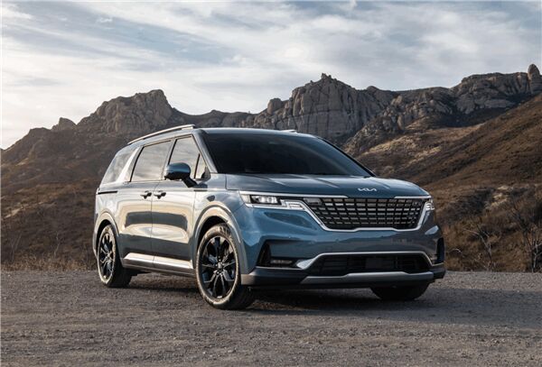 刚上市就“翻车”！行驶中侧滑门自动打开，全新起亚嘉华召回395辆