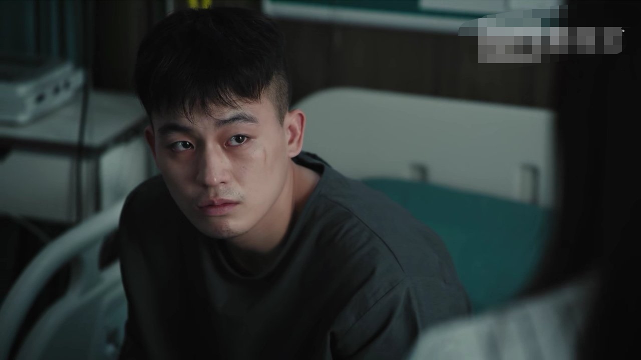 《黑白禁区》口碑崩了?剧情bug多,欧豪演技拖后腿!