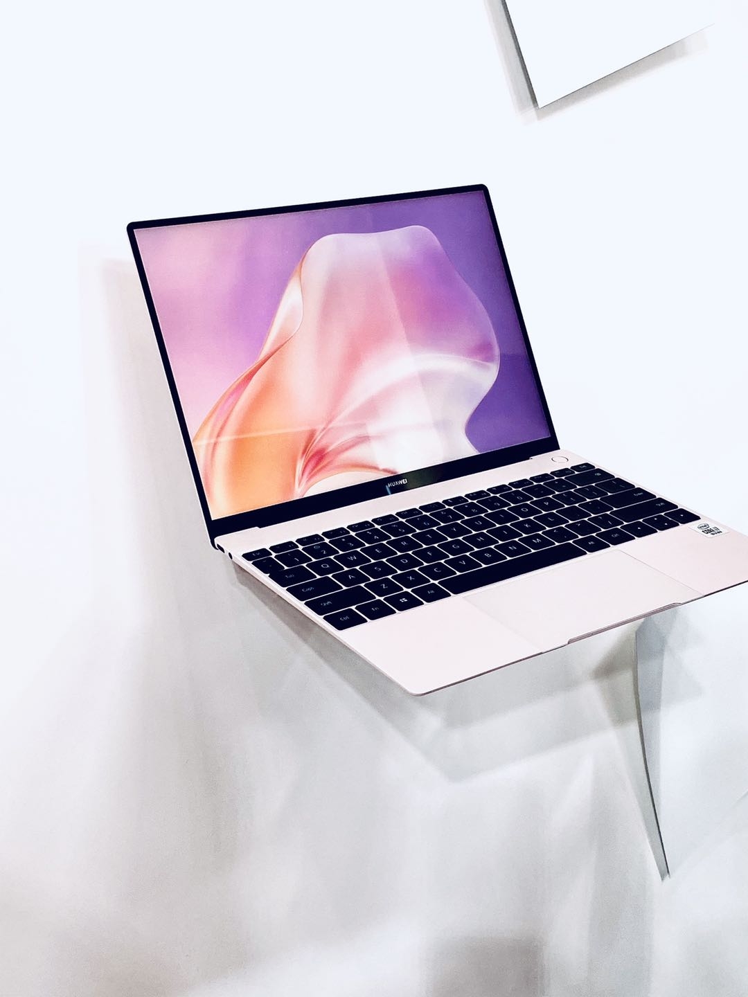 华为发布多款新品:主打轻薄的matebook x正式推出