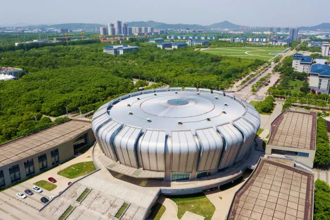 为了满足未来10年移动互联网的全新需求,5g适用面将更为广泛,系统设计