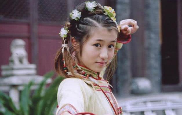 但这位十公主的生母汪氏当时只是一个嫔女( 比妃低一级),所以从这儿也