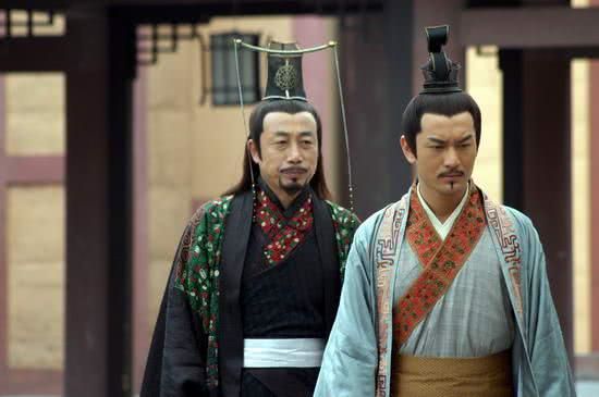 夜郎国国王自大,惹了汉朝的一位不入流太守,被他用"三招"所灭