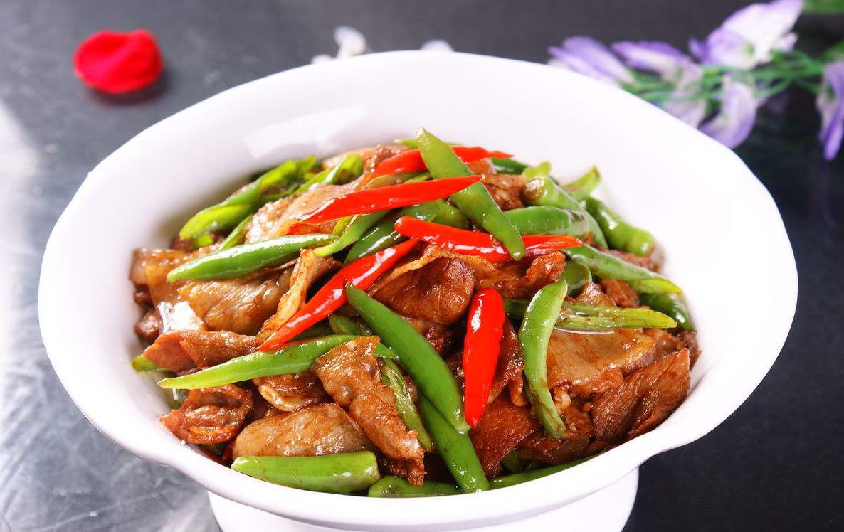 辣椒炒肉好不好吃掌握3个地方就行,自己也能做出又香又辣的炒肉