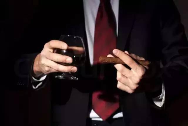 除了纯饮和加冰,你知道如何给威士忌配餐吗? 除了纯饮和加冰,你知道如何给威士忌配餐吗?