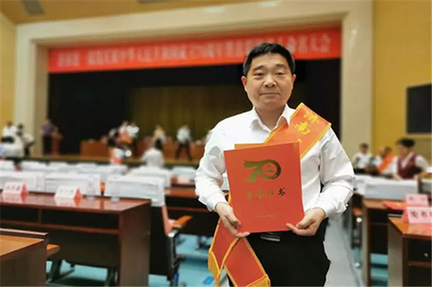 大智教育集团创始人,董事长张维东被命名为"出彩统战人"