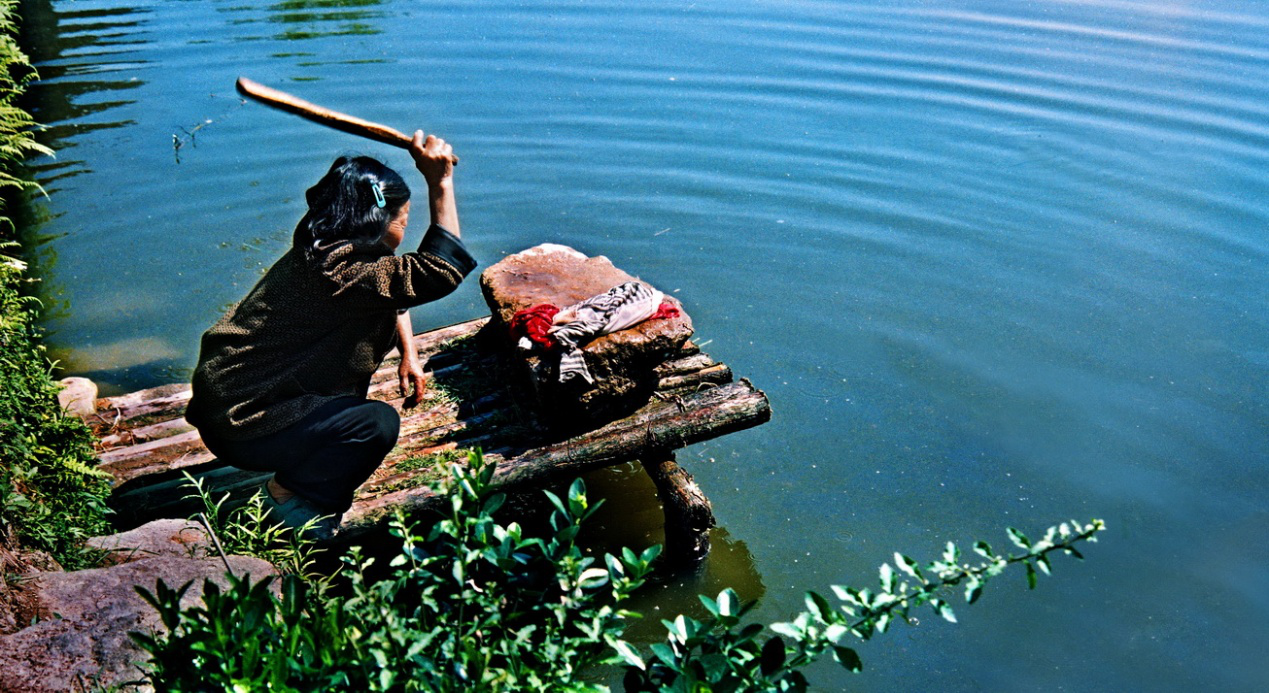老后民俗习作《慈母捣衣》