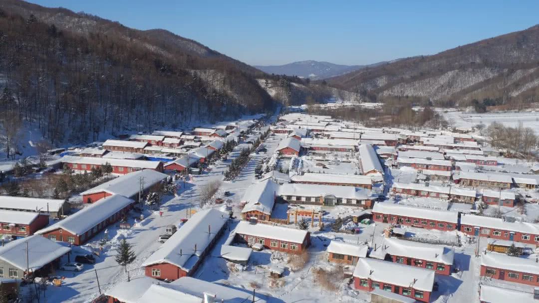 东北醉美的小山村——雪谷!