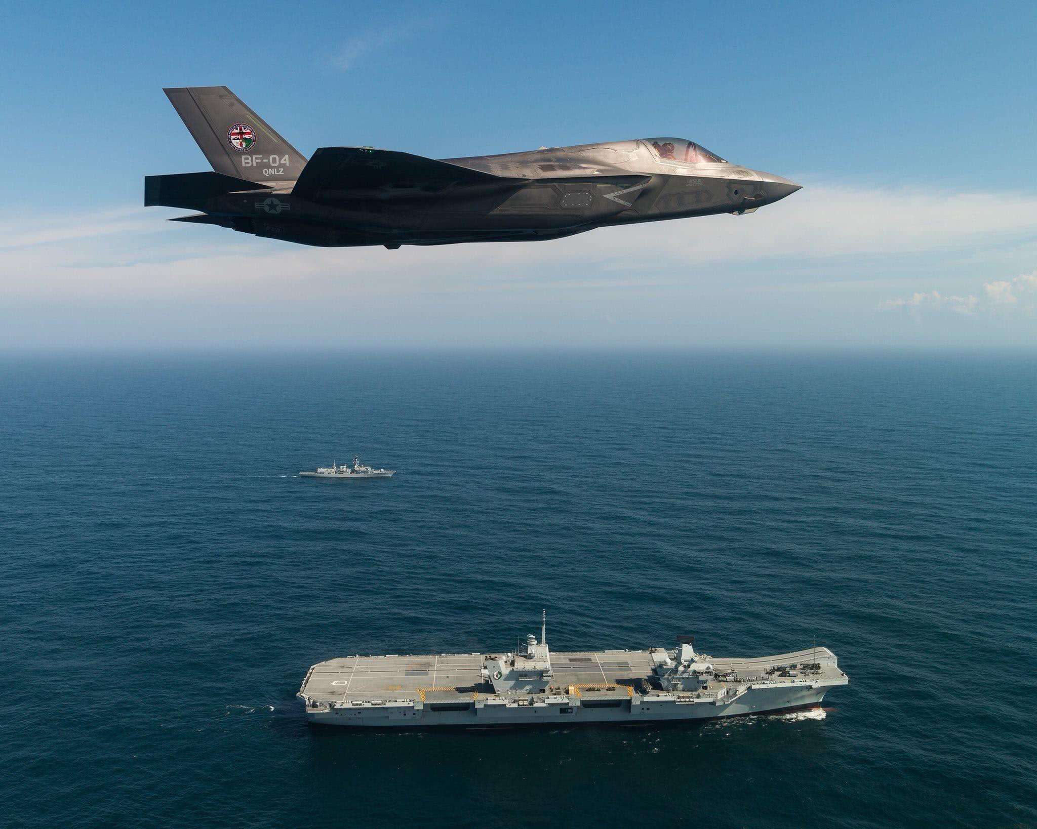 英国将派航母到远东,还欲驻扎印太,舰载机或靠借