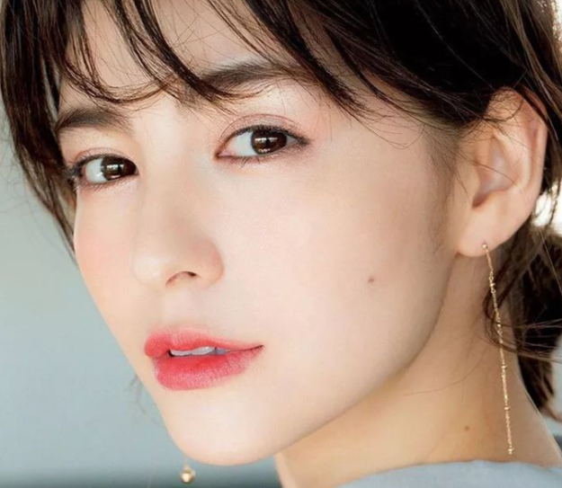 "中国妆"在日本美妆界火了!日本妹子纷纷模仿,太高级了!