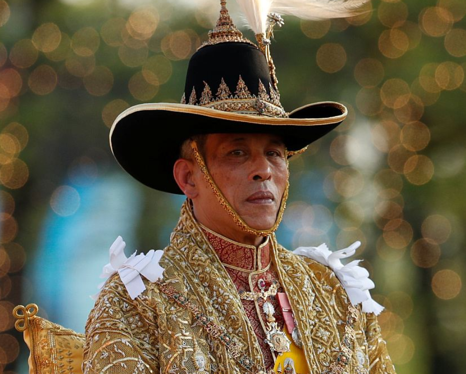 说到泰国,很多人都会想到泰剧中富得流油的富豪家庭,动不动就是你抢了