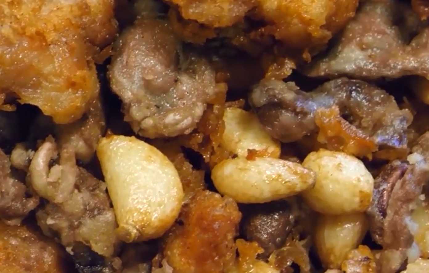 韩国街头最美味的大蒜鸡,十里飘香,吃一次就会爱上它