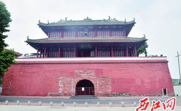 自从肇庆市第一人民医院于2013年从端州区城中路搬至城东新区后,与