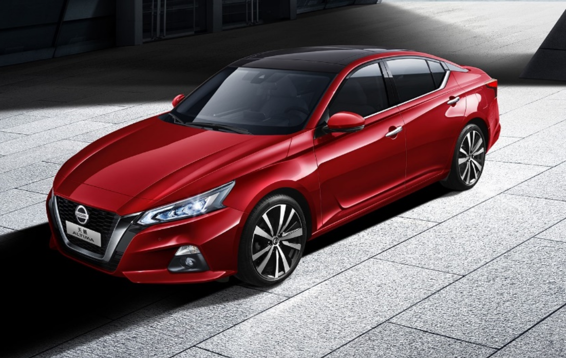 2020款的日产天籁设计太过于年轻,网友说:就是一辆小鲜肉!