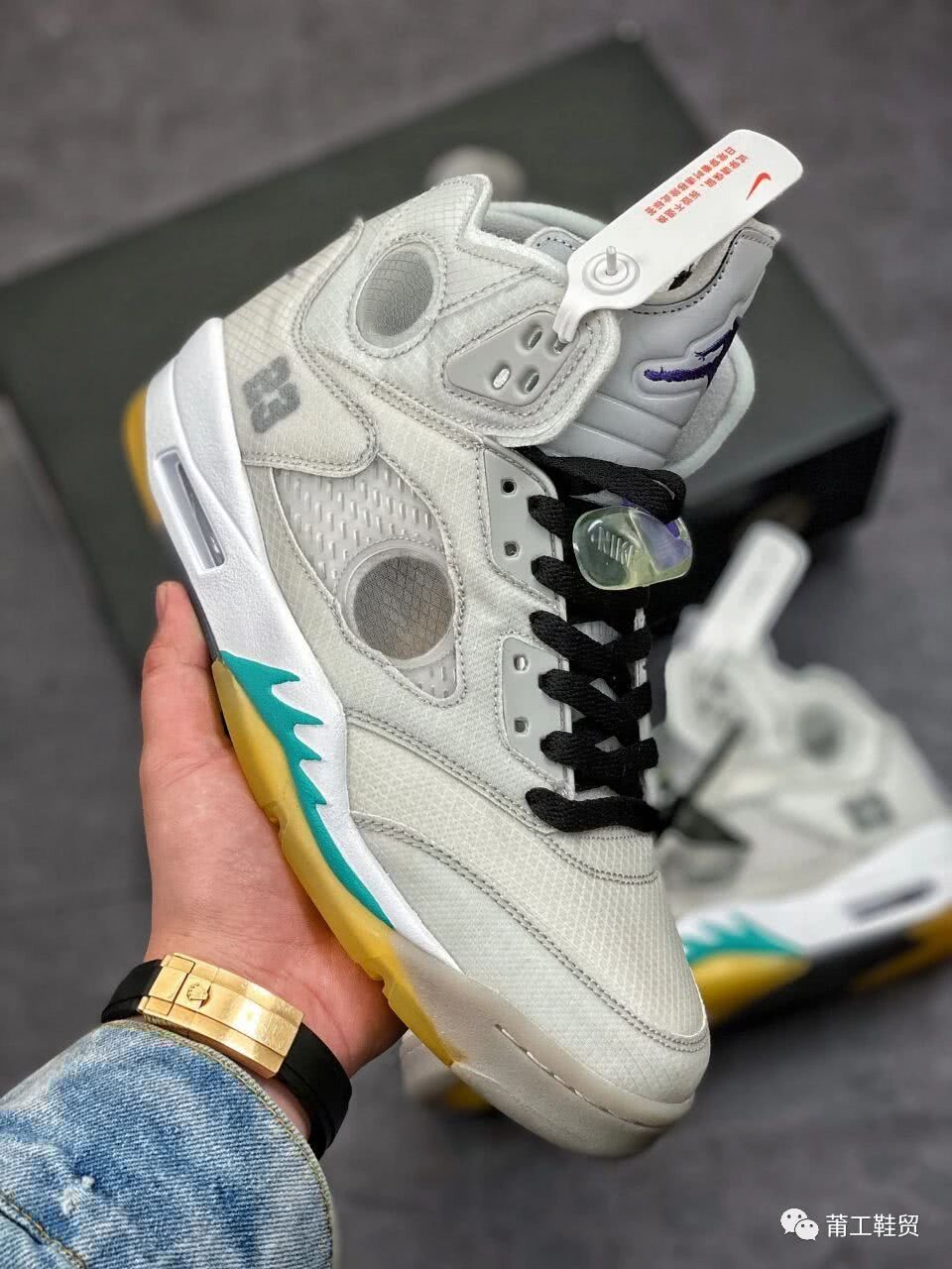 aj5 x ow联名白葡萄开箱