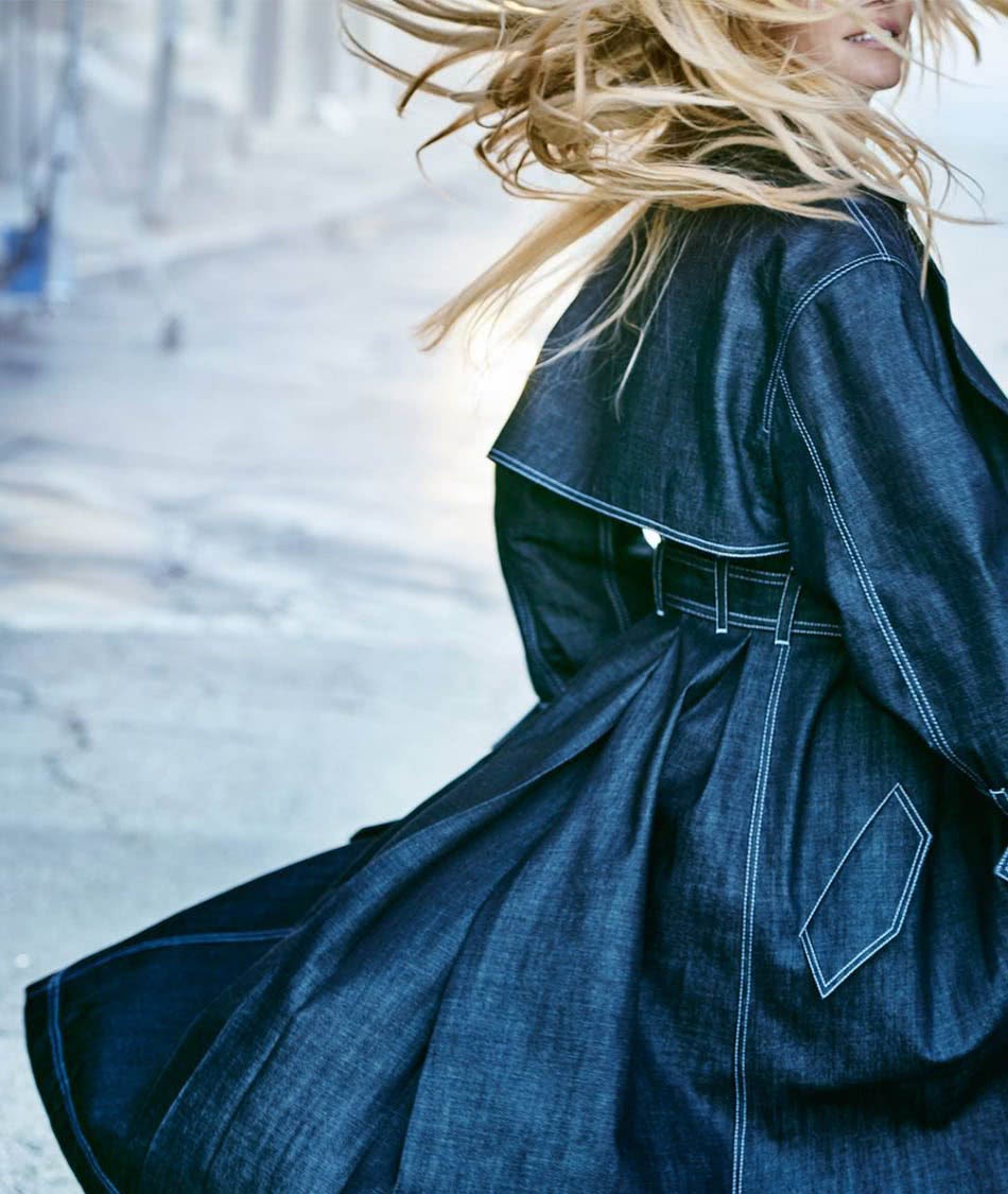 布兰妮全新写真曝光,线条优美,露小腹太性感了!