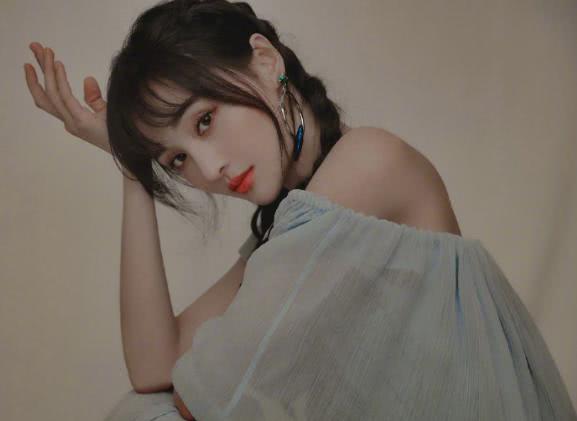 宅男女神郑爽,小仙女般的存在,28岁依旧满满少女感