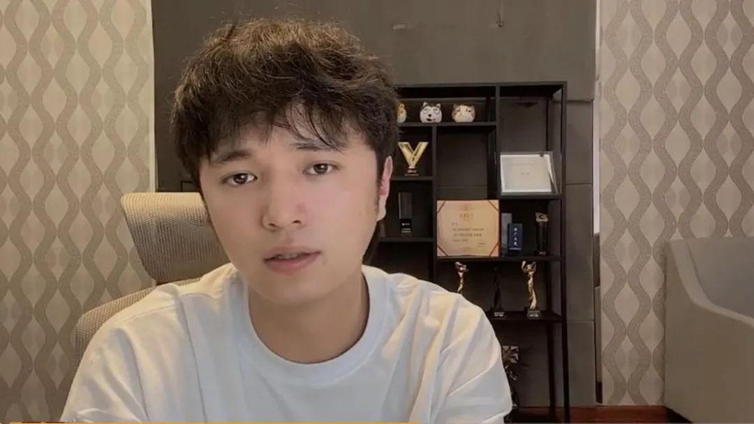 剑仙虎牙首秀数据惨败?巅峰仅1560w人气,一看张大仙,笑了:差距太大