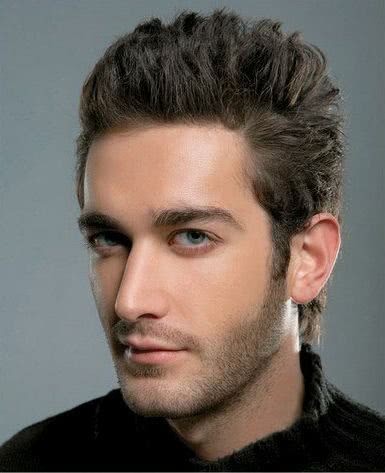 与女性相比,男性皮肤有哪些不同,关于护肤又该注意哪些方面呢?