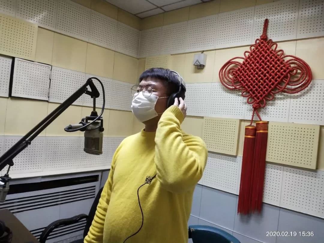 因为爱,广播人在努力做着原本不擅长的事情